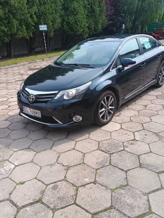 Auto osobowe Toyota Avensis 1.8  LPG; nieuszkodzony