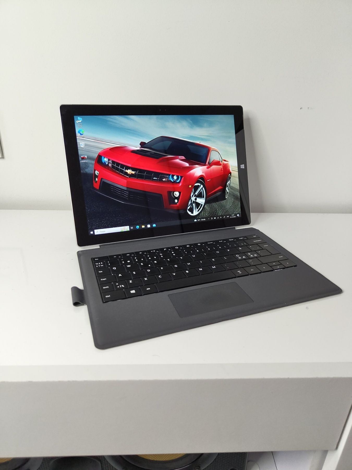 Планшет microsoft surface pro 3/1631/i5/8 ГБ/SSD 256 ГБ/2К