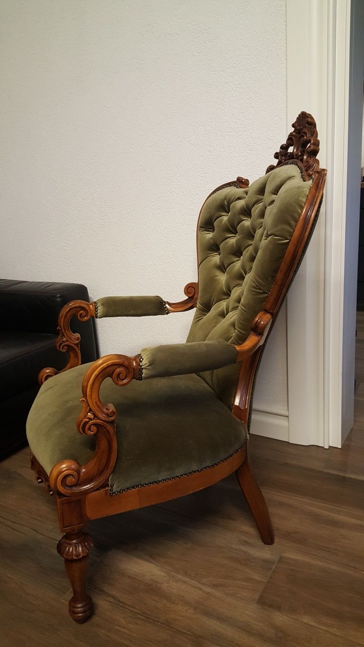 Piekny barokowy fotel po kapitalnej renowacji tapicerskiej