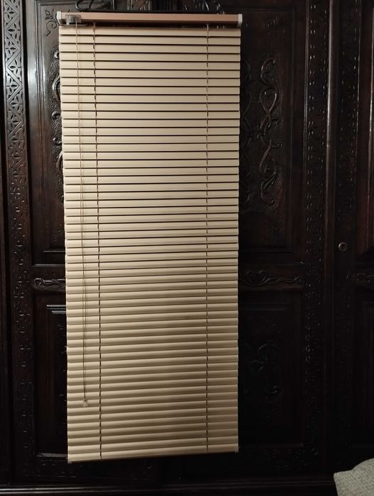 Жалюзі горизонтальні для вікон