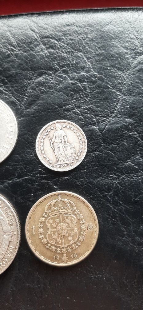 Срібні монети 4 шт 1300 грн