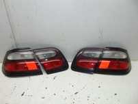Nissan Almera farolins