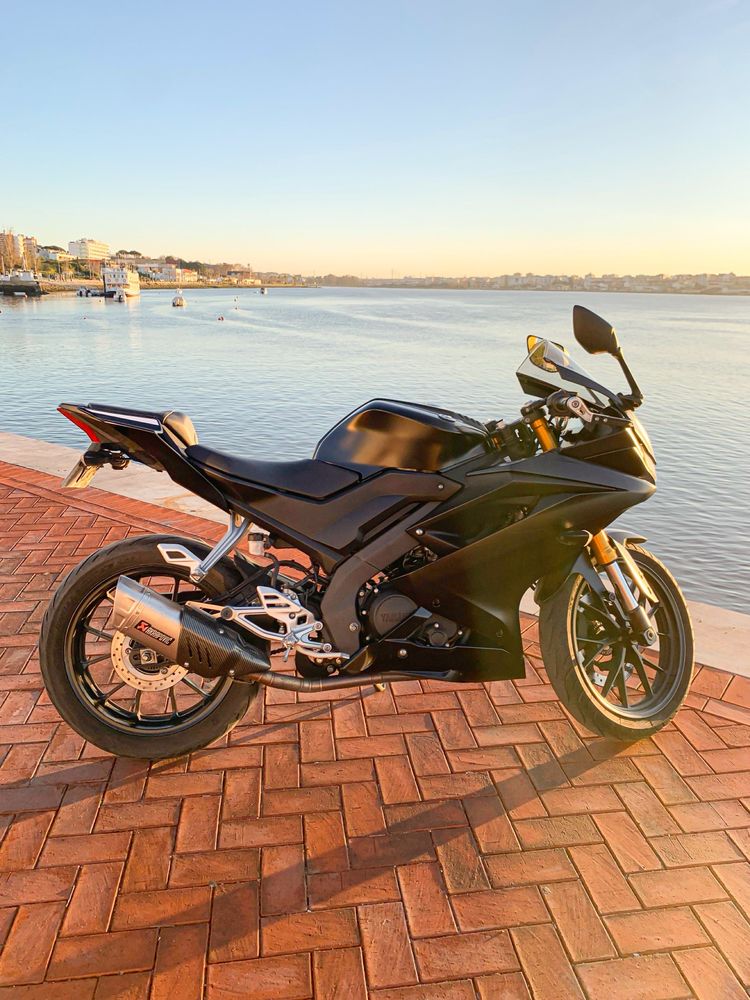 Yamaha YZF - R125