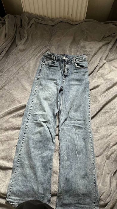 джинси жіночі в синьому кольорі