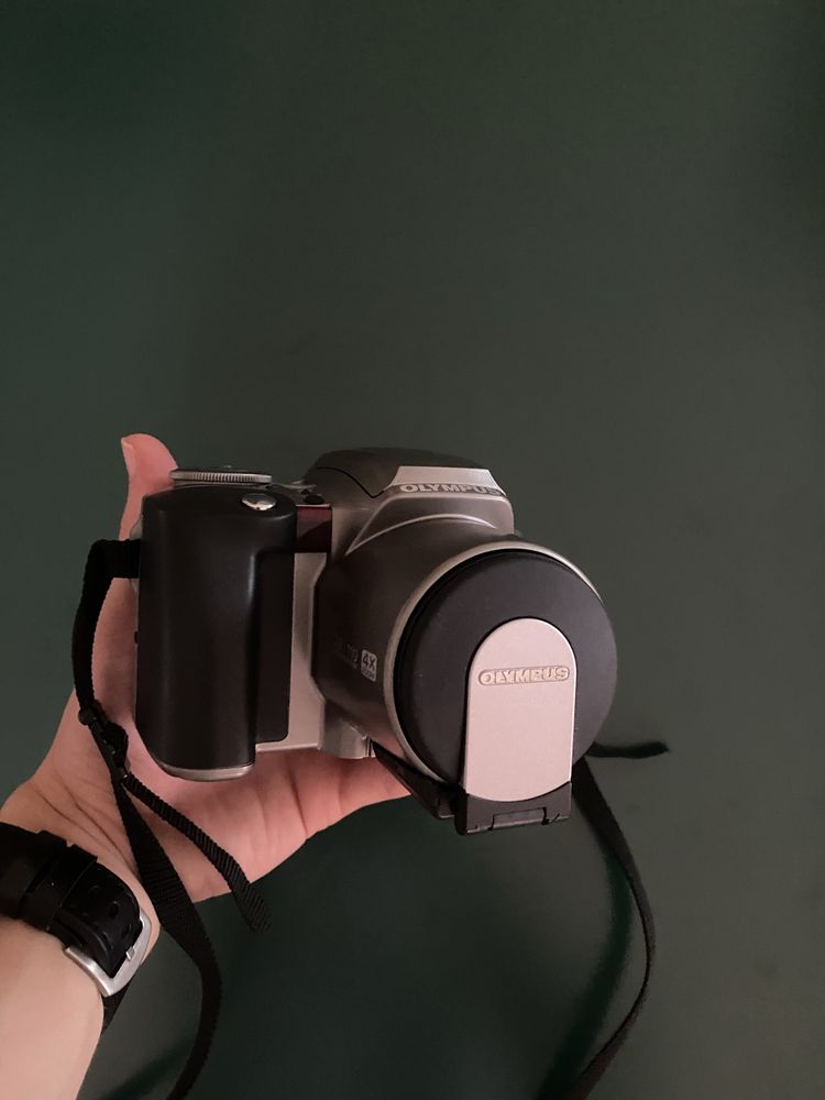Плівковий фотоапарат Olympus IS300