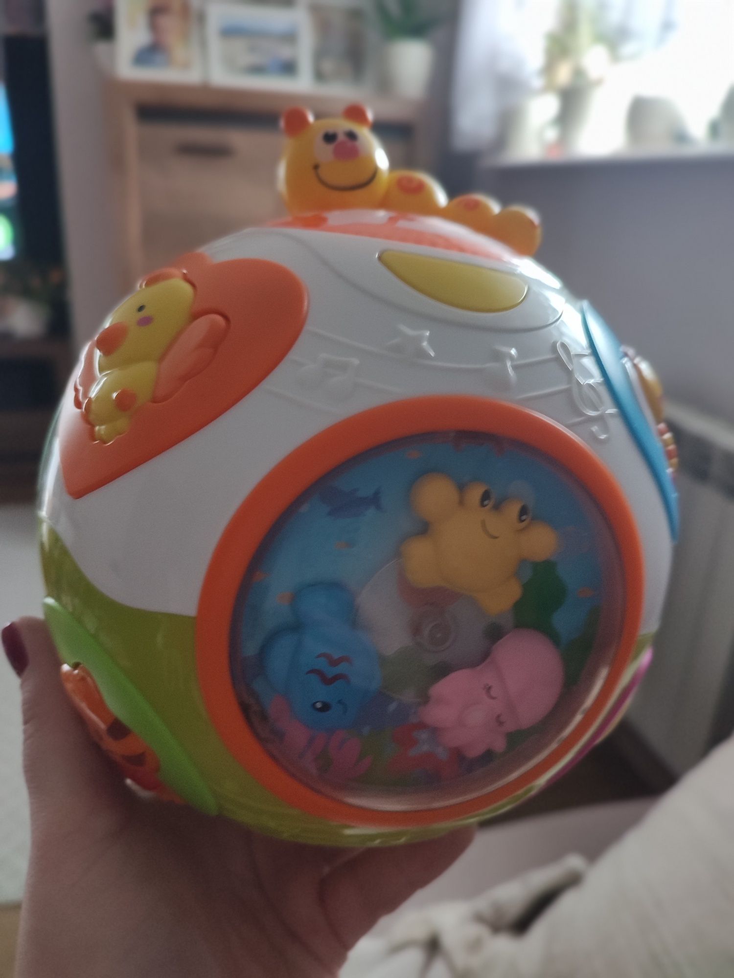 Magiczna kula hula do nauki raczkowania