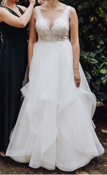 Suknia ślubna Agnes The One Ivory z welonem