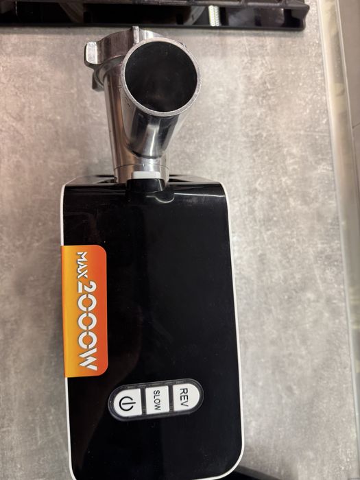 Електромясорубка OSTBA