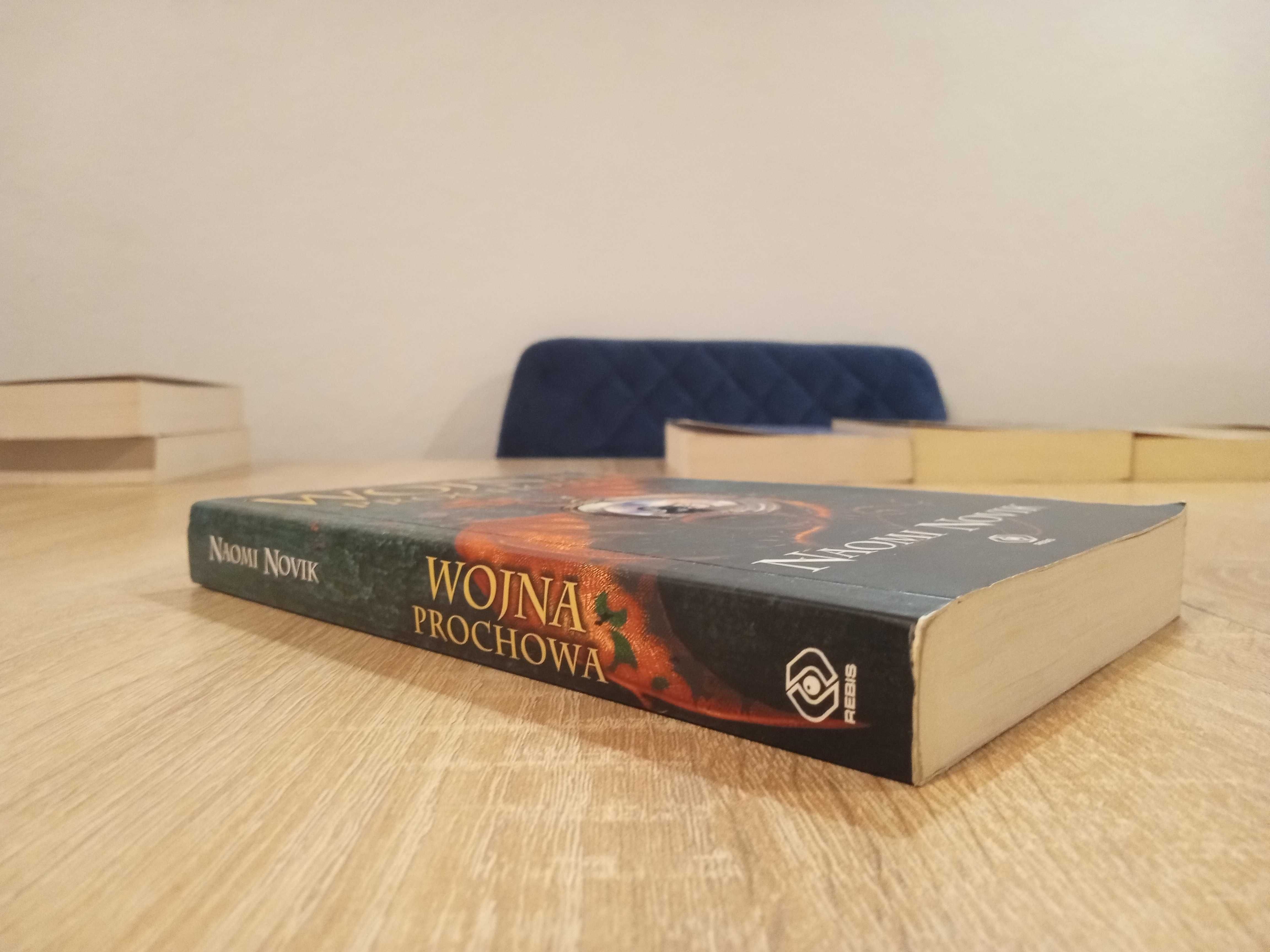 Naomi Novik, Wojna Prochowa cykl Temeraire tom 3