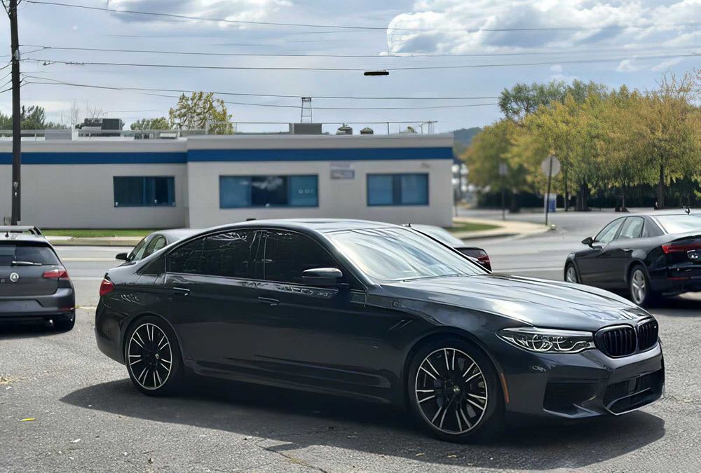 BMW M5 Competition      2019