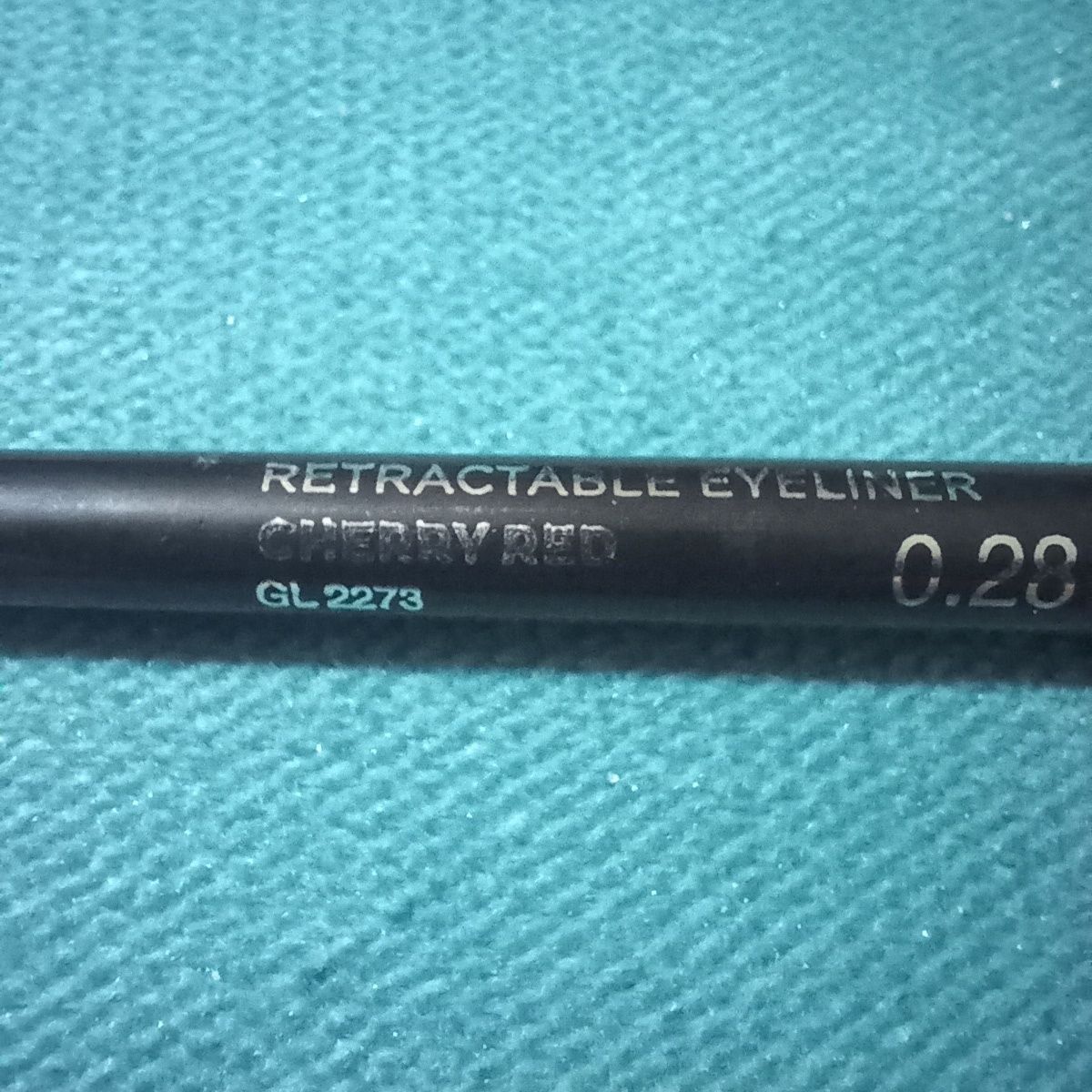 Avon Glimmerstick eyeliner kredka konturówka do oczu Cherry Red