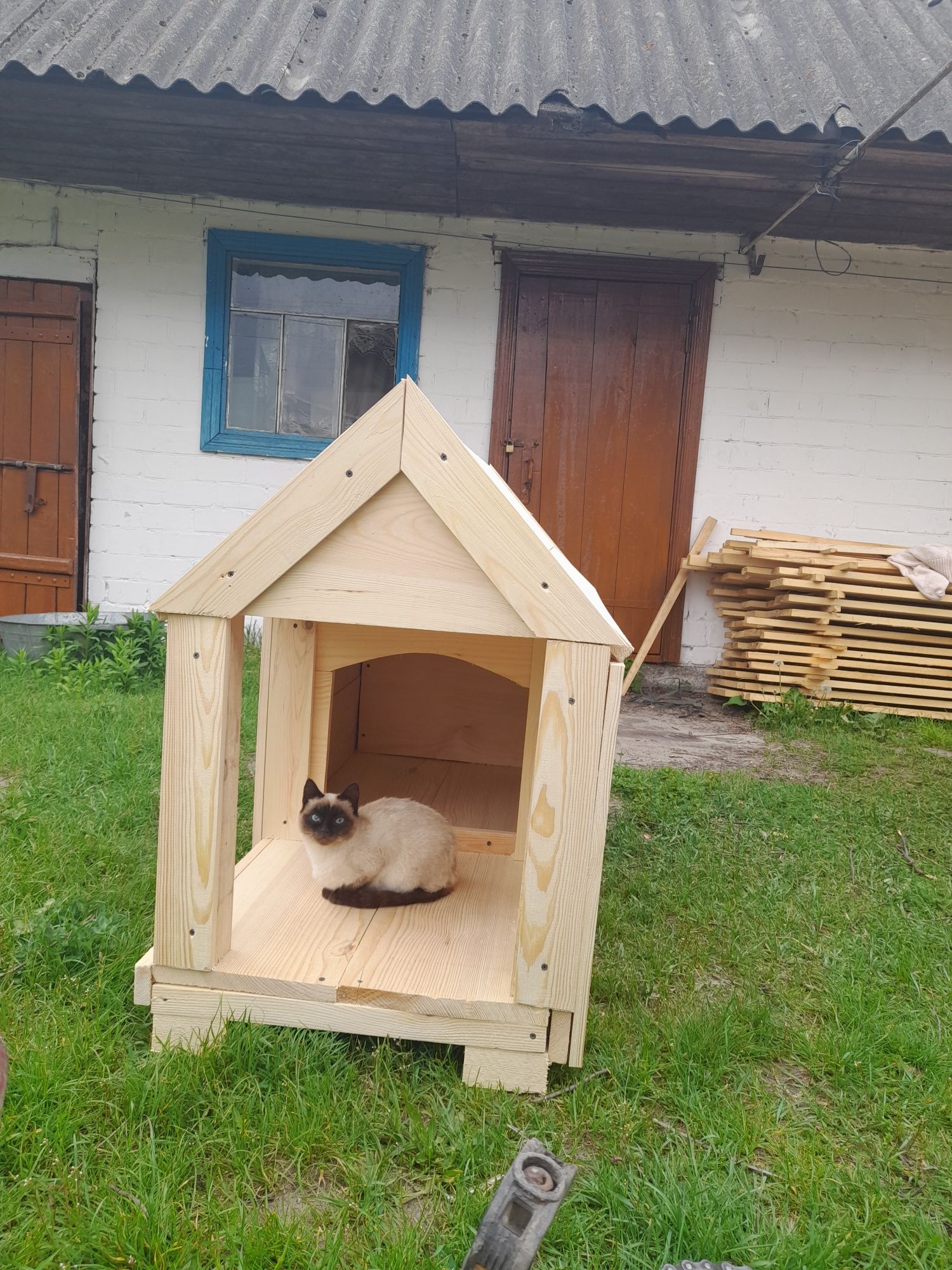 Собачі будки під замовлення