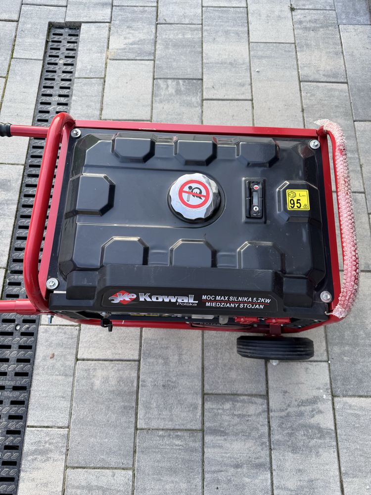 Agregat pradotworczy A7 5,2 kW miedz pradu AVR