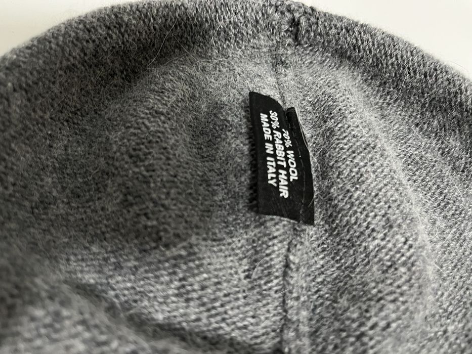 Шапка Giorgio Armani