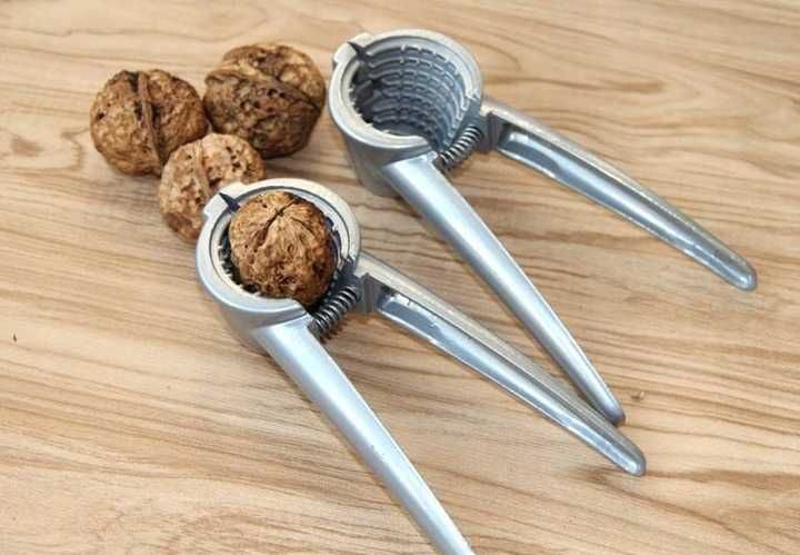 Dziadek do orzechów włoskich mocny otwieracz do butelek 2w1