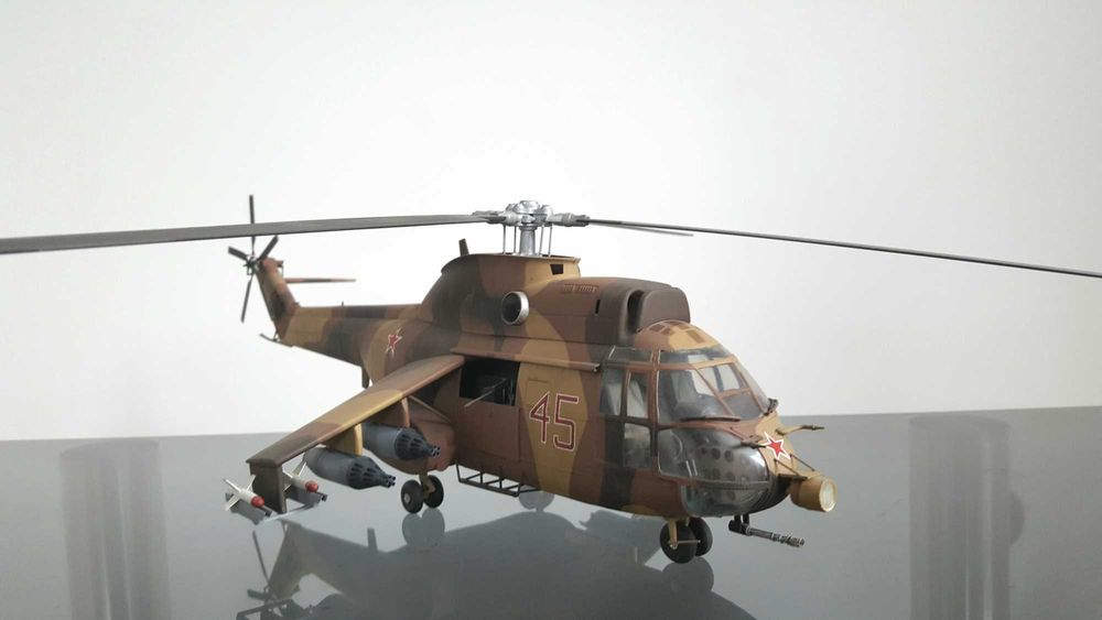 Śmigłowiec z filmu RAMBO 3