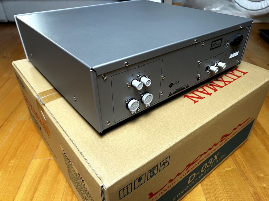 Luxman D-03x - odtwarzacz CD wysokiej klasy