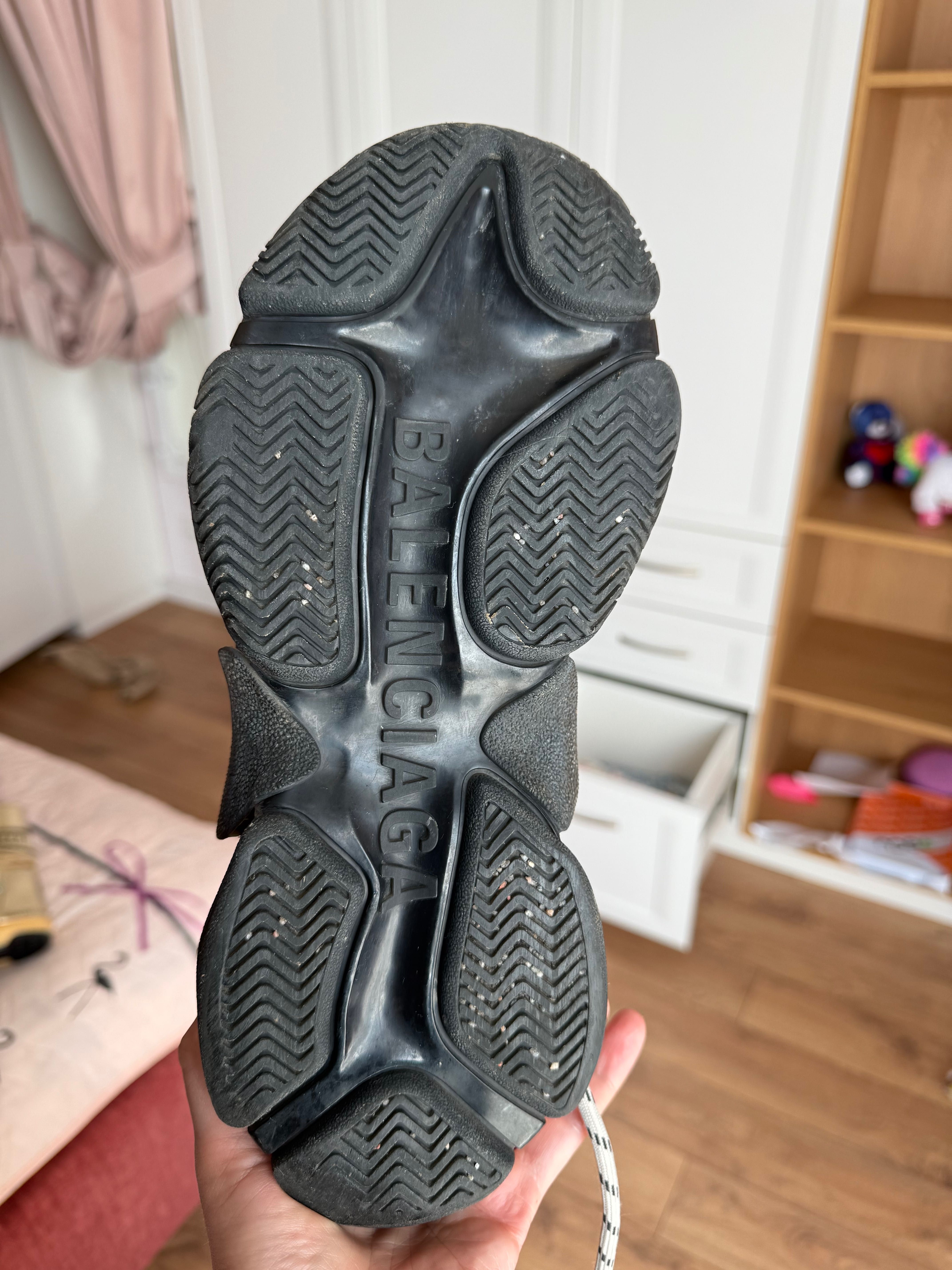 balenciaga triple s bubble оригінал
