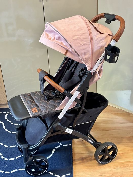 Wózek spacerówka Carrello Astra pudrowy róż, stan bardzo dobry