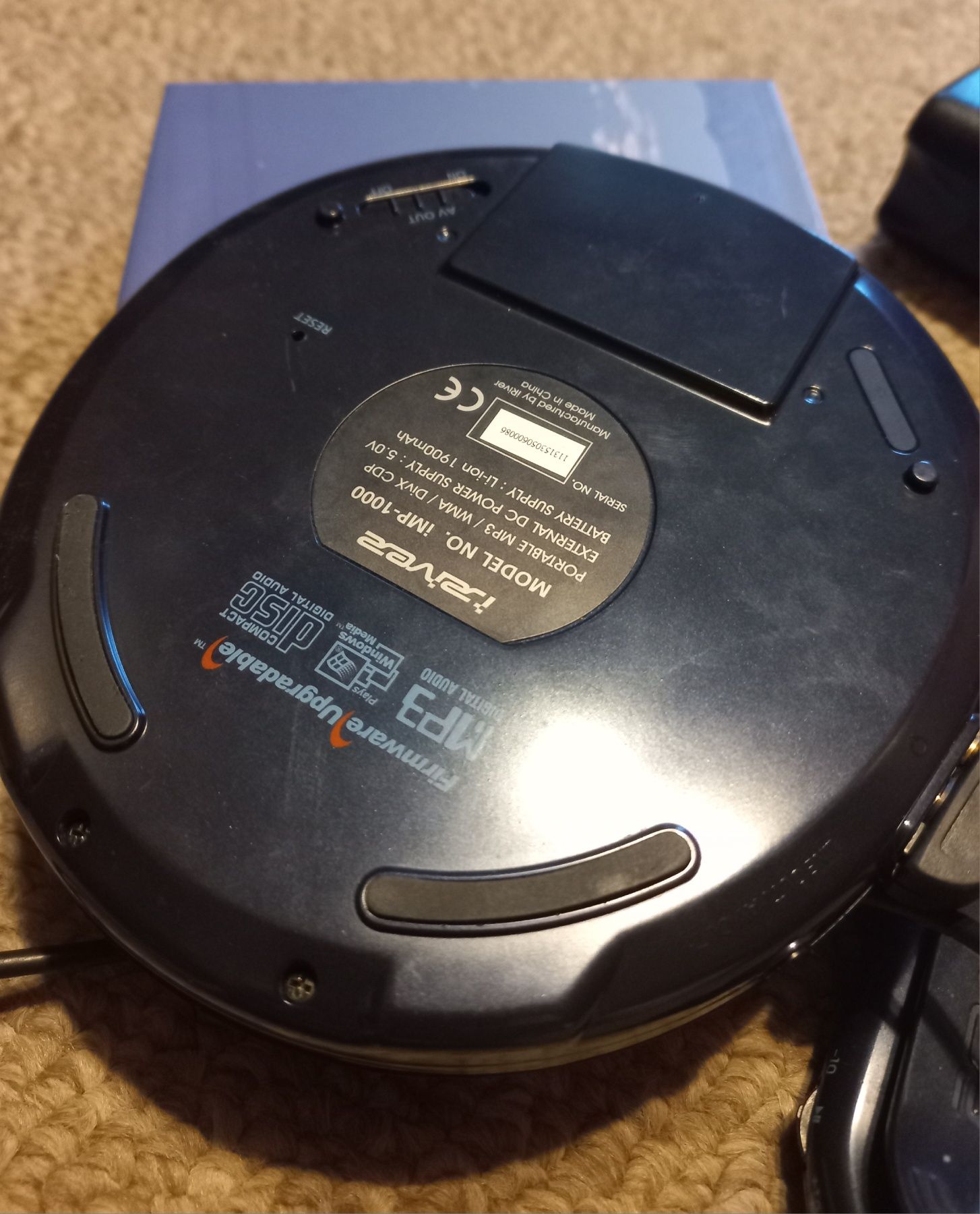 Чудовий плеєр CD Iriver