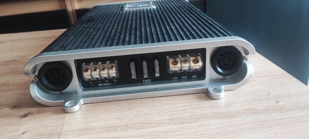 Wzmacniacz AudioMedia EX1100.2 + Subwoofer Infinity 12 + kable