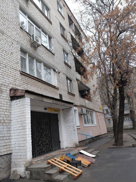 1 комната в общежитии, Центр, (за гост."Николаев"), 3/5 ,  4200.