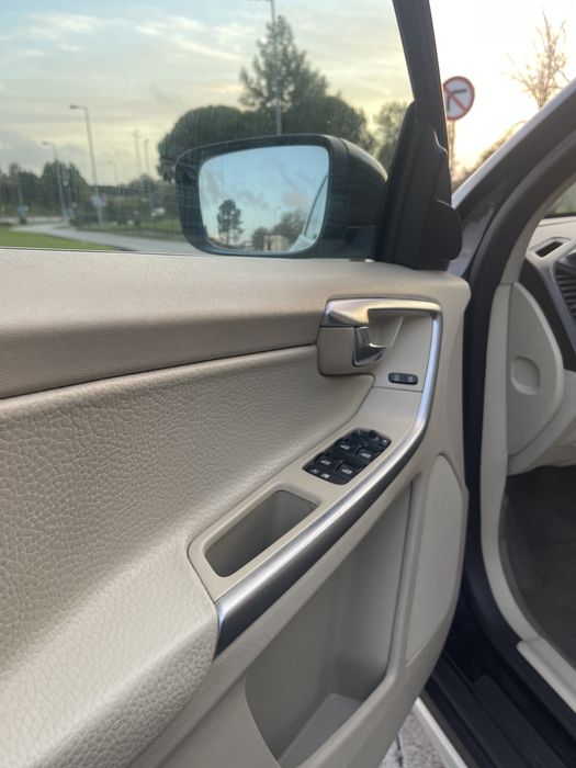 Volvo XC60 D5 Summum 2.4CC 180CV