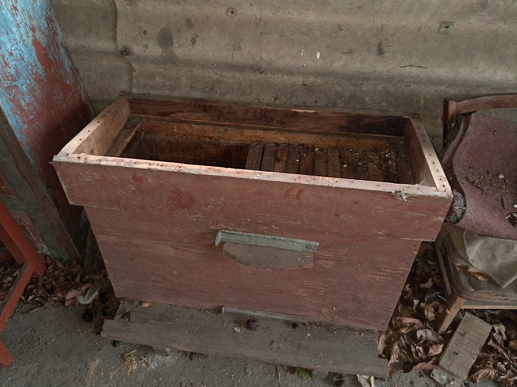 Продам вулики + медогонка