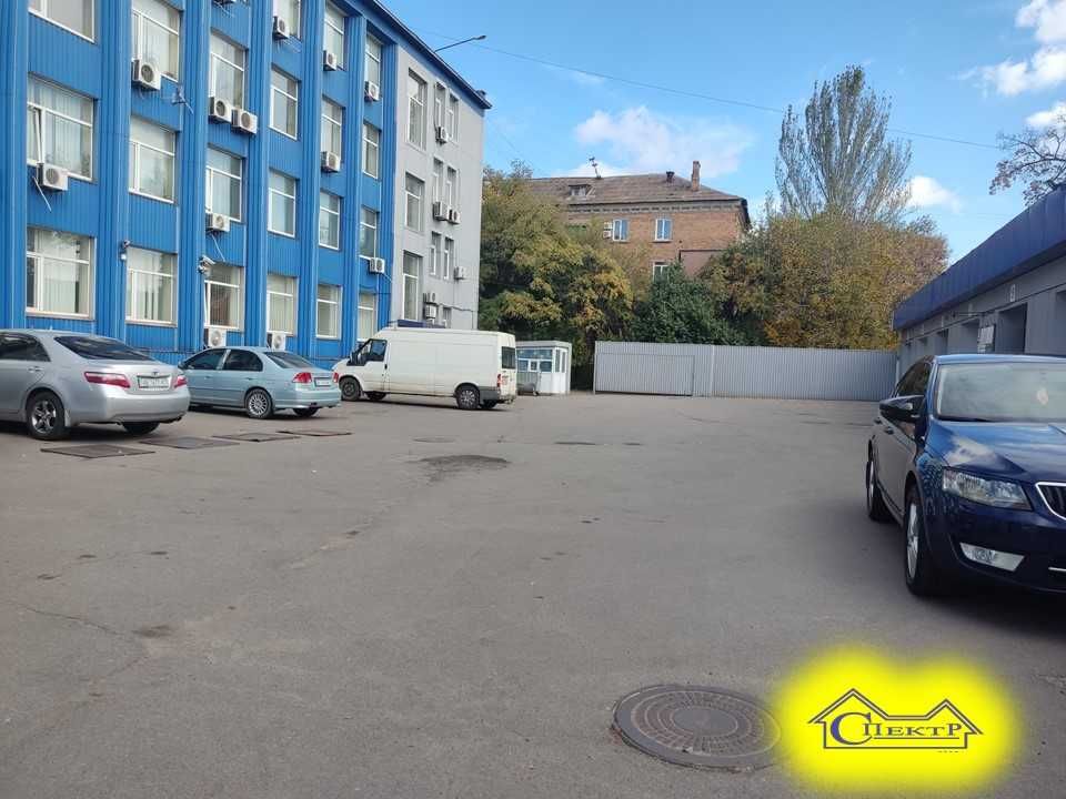 офіс від 10кв.м.кабінет, декілька кабінетів.