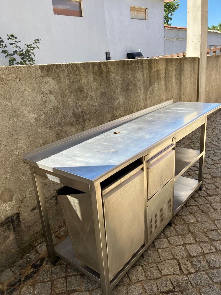 Bancada de inox c/ tulha de café