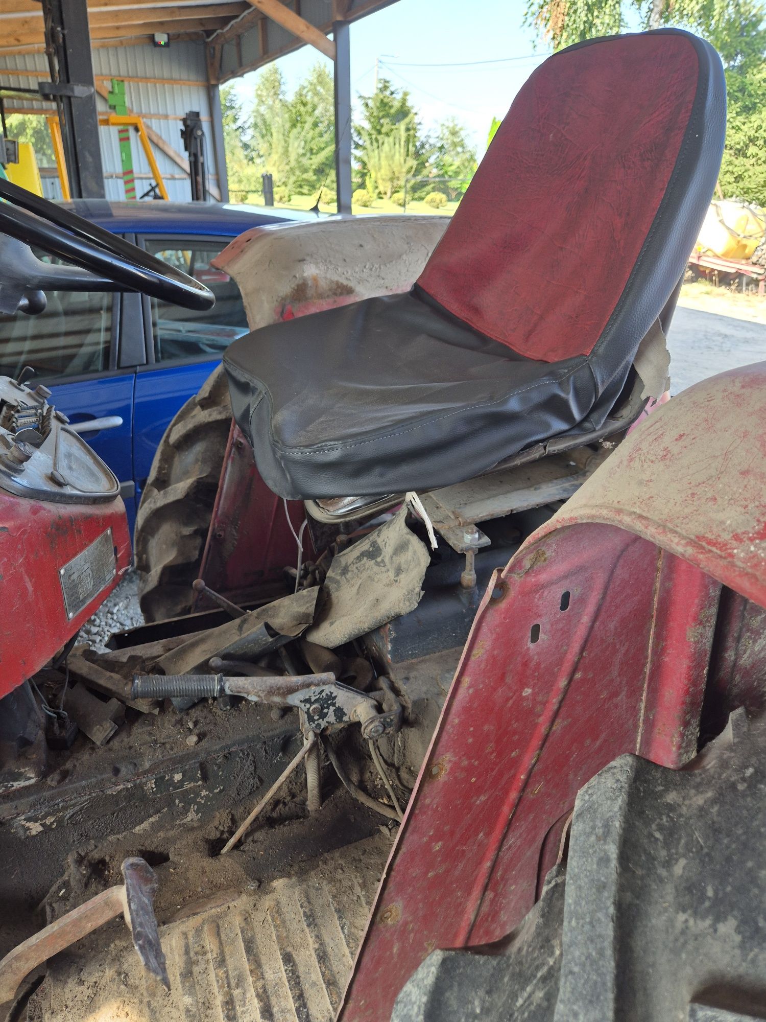 Ciągnik c355 do poprawek bez rejestracji