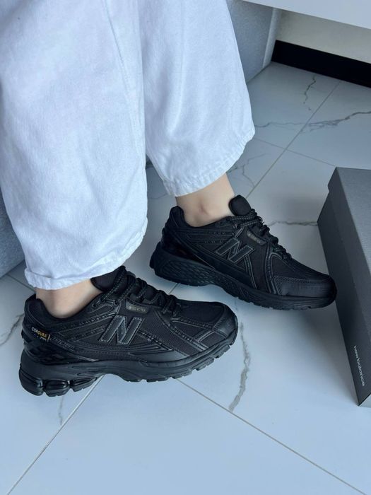 New Balance 1906R Triple Black Gore-Tex Cordura