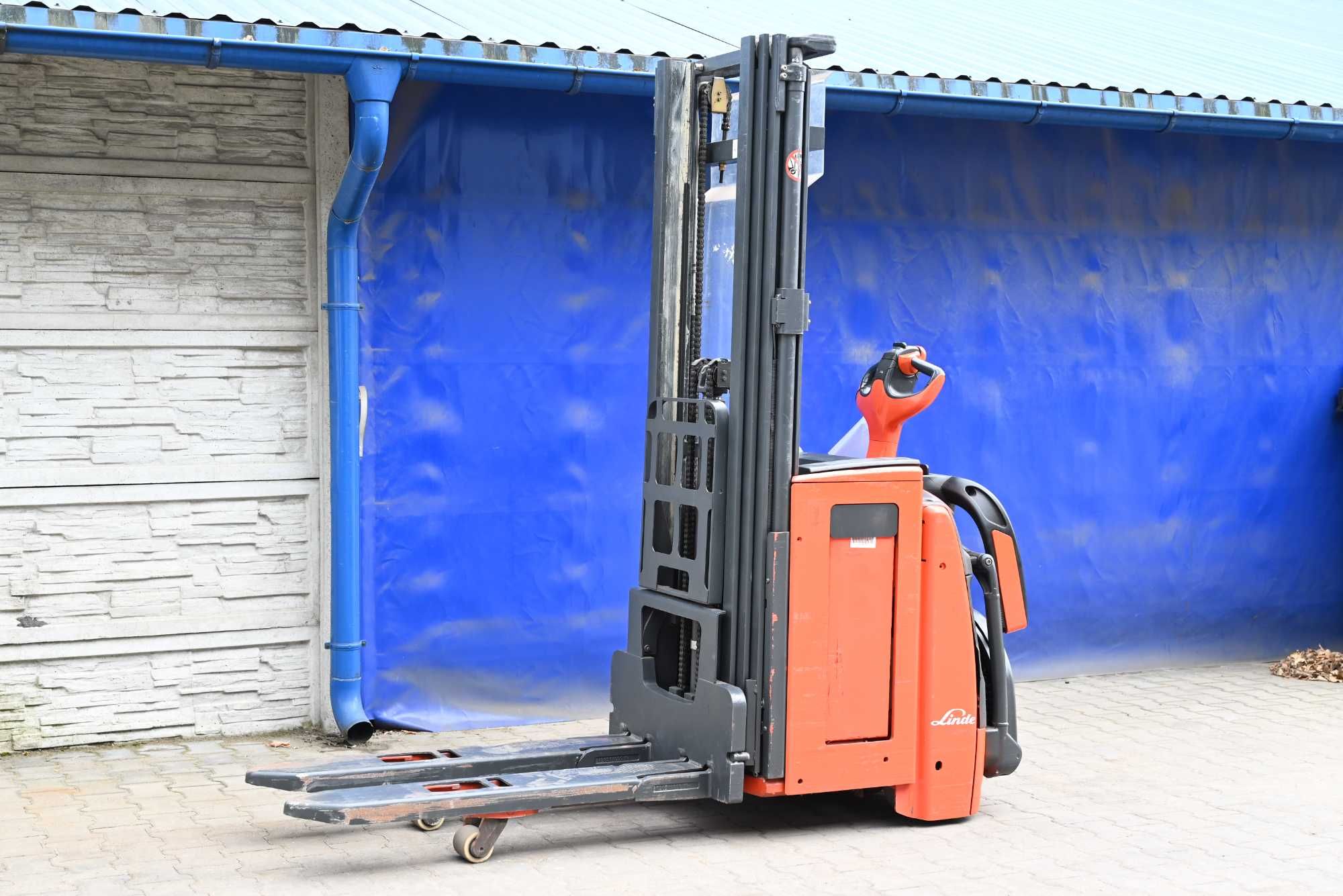 Paleciak elektryczny Linde L16 AP Triplex 470cm 2016rok FHP 316