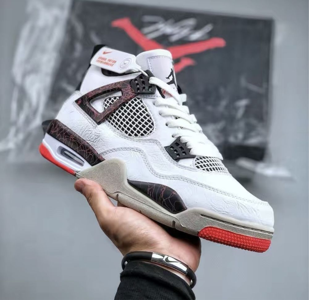 Buty  Jordan 4