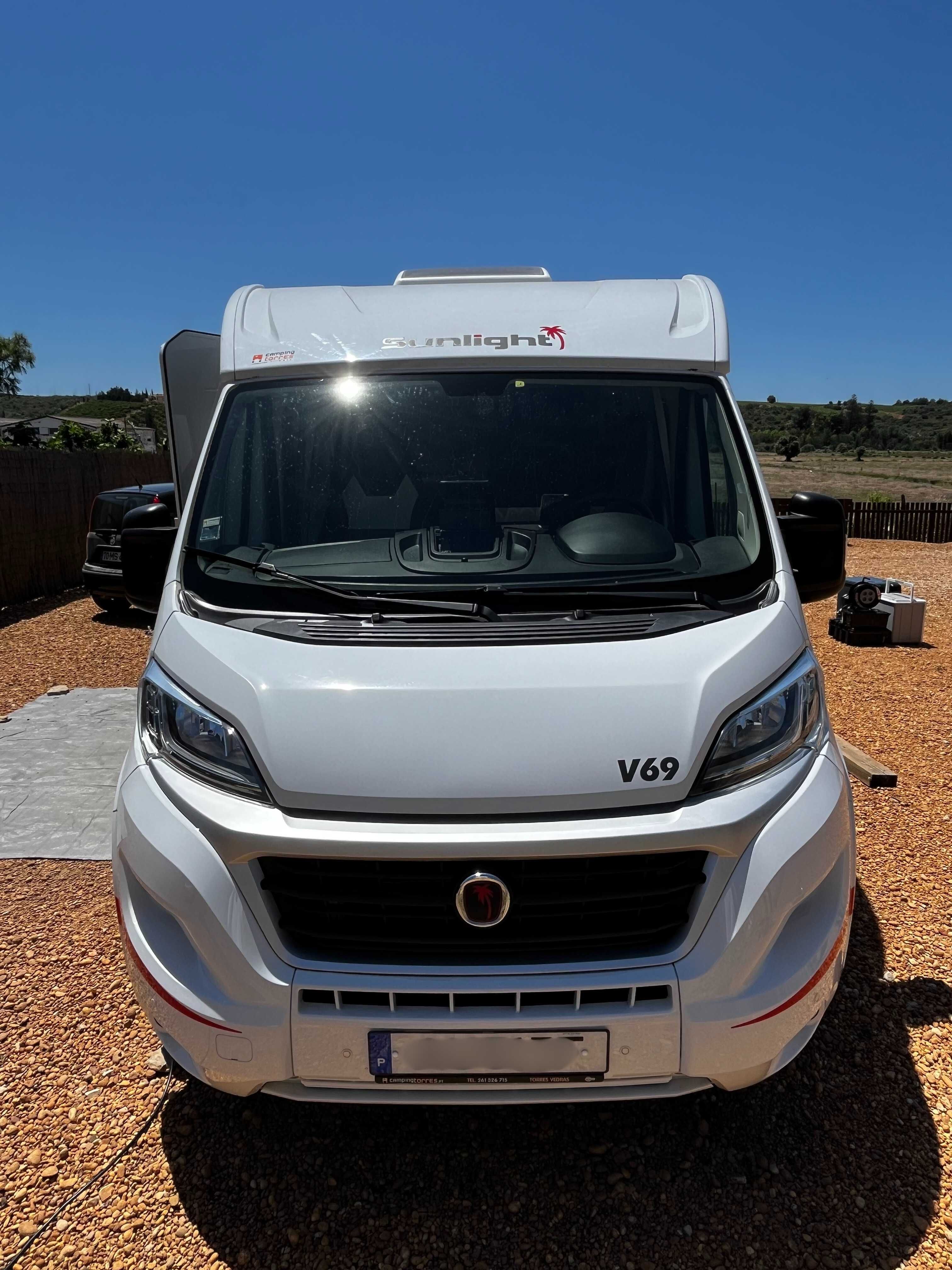 Autocaravana Sunlight V69 - Fiat Ducato 2021 com apenas 25.000 km