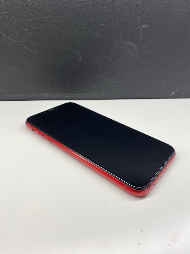 iPhone Xr Red Product 98% bateria