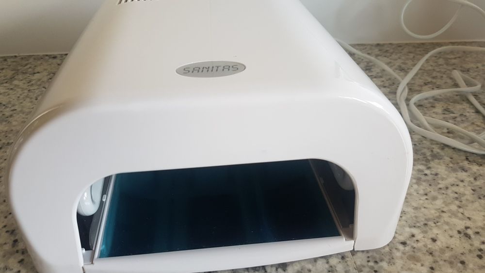 Catalizador de unhas UV