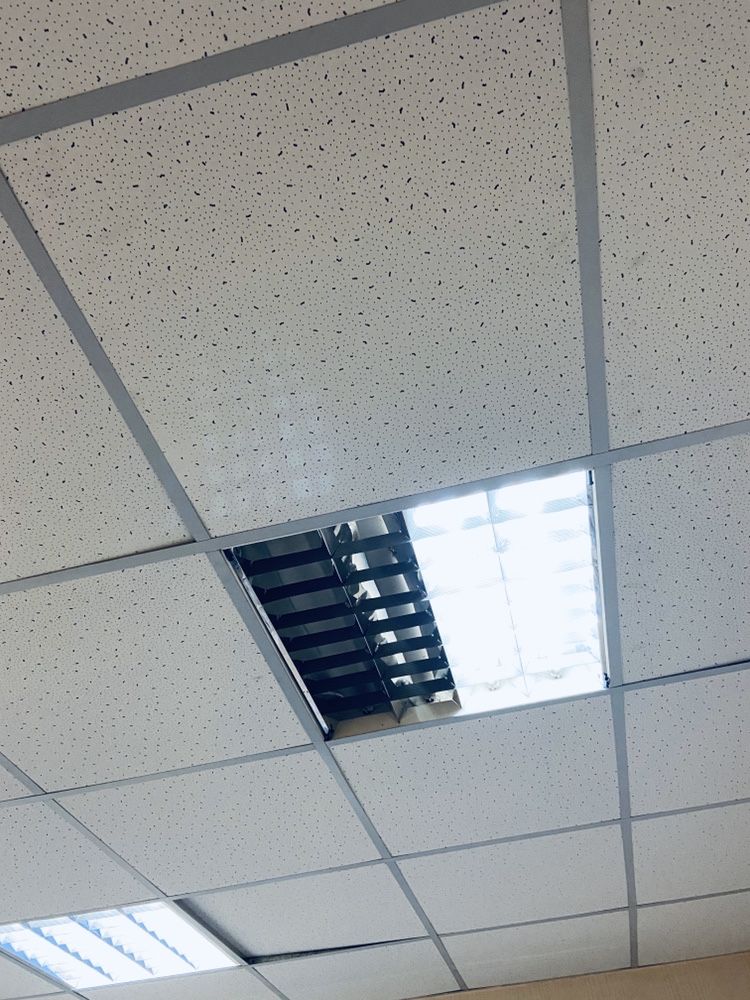 Светильник растровый встраиваемый для монтажа в подвесной потолок