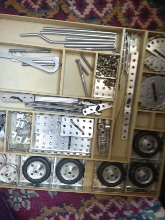Продам  новый детский конструктор СССР