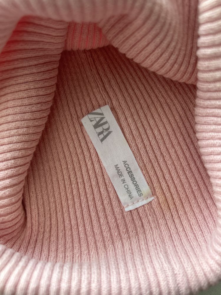 Продам шапочка девочке zara