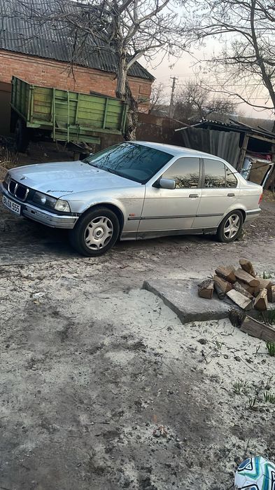 BMW e36 під відновлення або на розбор