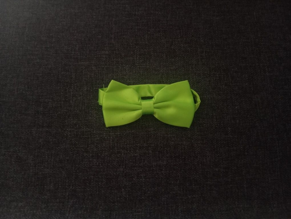 Muszka mucha męska klasyczna satynowa