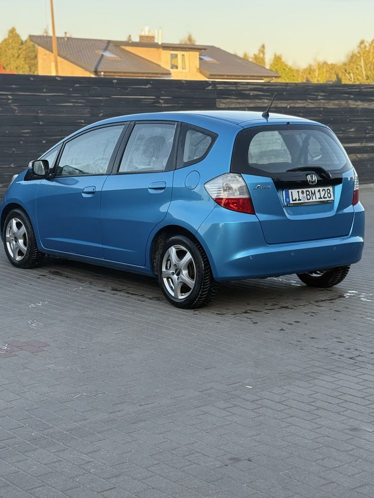 Honda JAZZ 1.4 104 tys jak nowa !!! Wersja Comfort auto zarejstrwane
