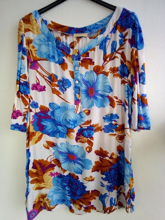 Blusa de verão com flores! - Tamanho L / XL