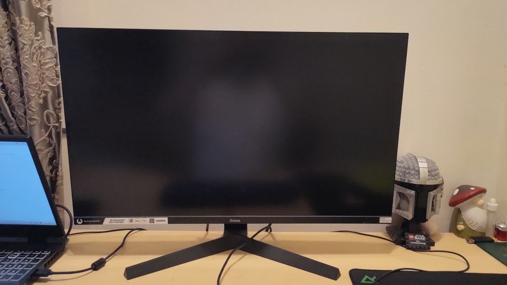 Iiyama 27 black hawk