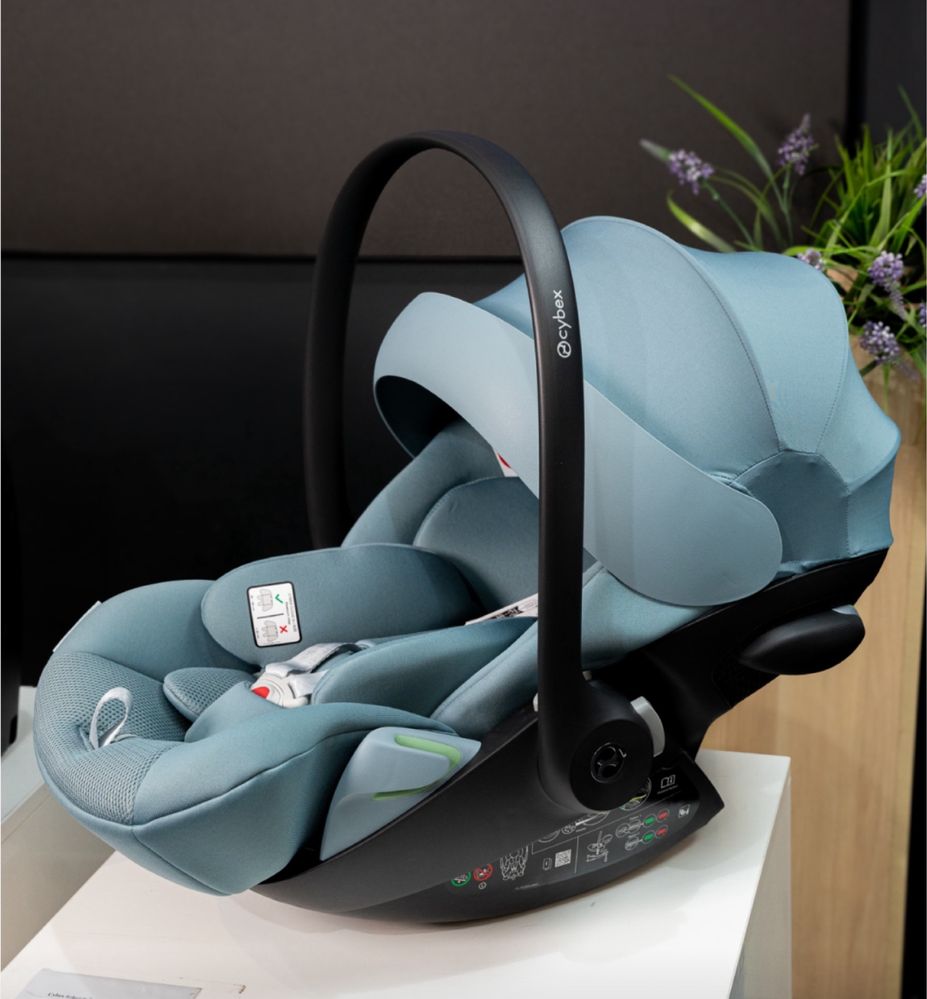 Автокрісло Cybex Cloud G i-size Plus