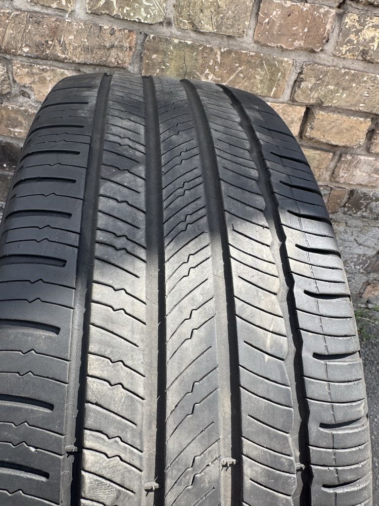 Продам шину мішелін  235/45r18