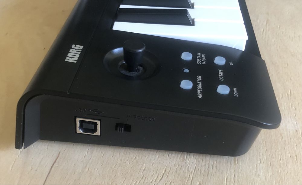 Продам usb/bluetooth midi-клавиатуру Korg microKey 2 Air 25.