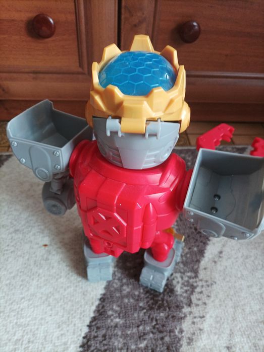 Робот мегабот.Treasure X Robots Gold - Mega Treasure Bot