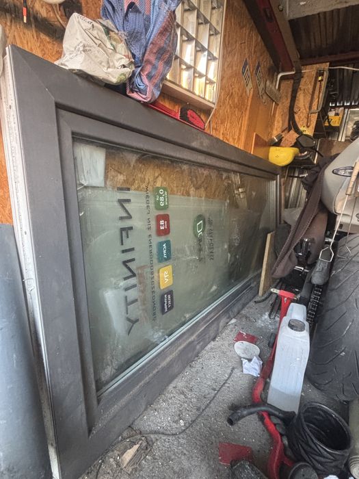 Okno plastikowe powystawowe